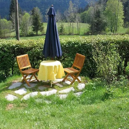 Holiday Apartment *